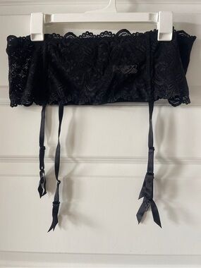 Cacique Garter Belt | Size 18/20